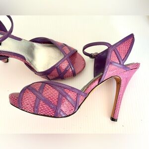 WHITE HOUSE / BLACK MARKET Pink&Purple Heels / 7M